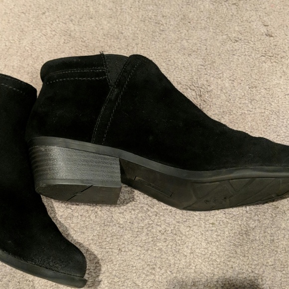 White Mountain black booties - Picture 4 of 5